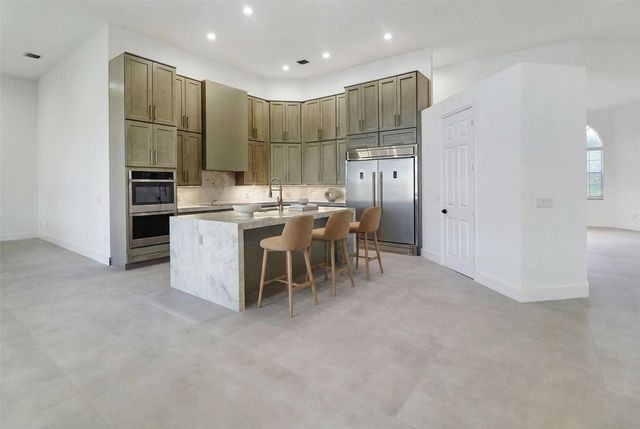 13211 SW 44th Street, Davie, FL 33330