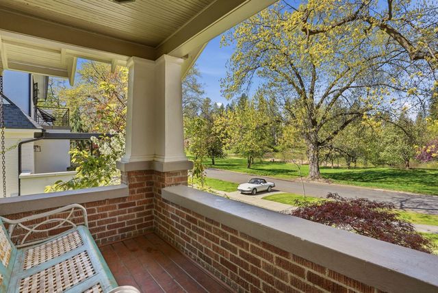1917 S Stevens St, Spokane, WA 99203