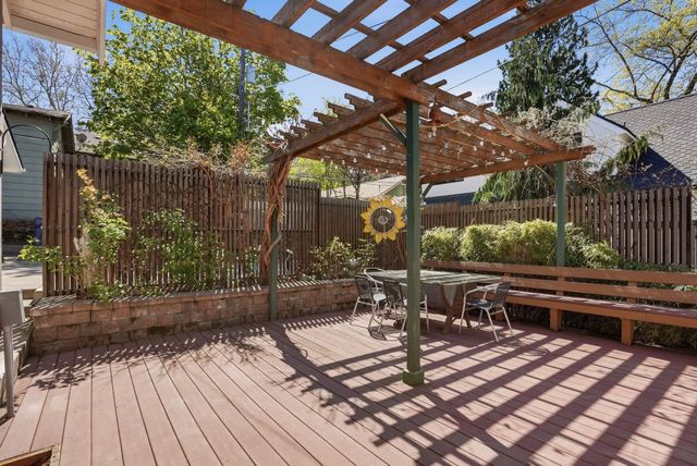 1917 S Stevens St, Spokane, WA 99203