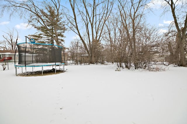 34 S Chestnut Court, Glenwood, IL 60425