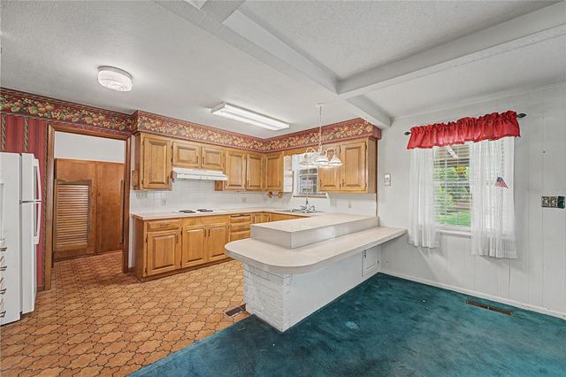 608 B Street, Bentonville, AR 72712