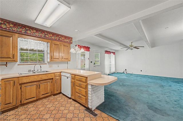 608 B Street, Bentonville, AR 72712