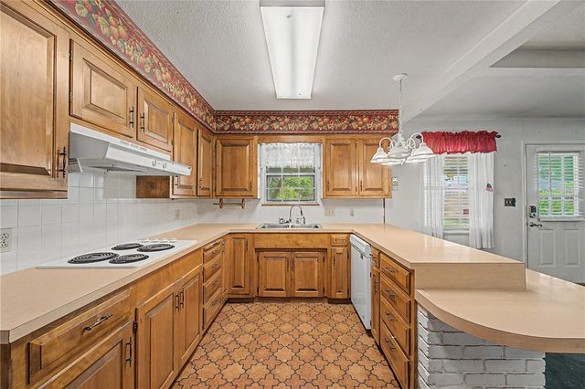 608 B Street, Bentonville, AR 72712