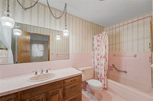 608 B Street, Bentonville, AR 72712