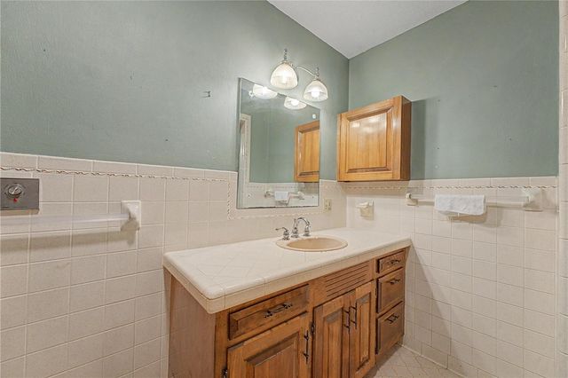 608 B Street, Bentonville, AR 72712