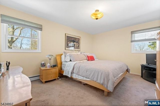 15 Stuckler Lane, Wayne, NJ 07470
