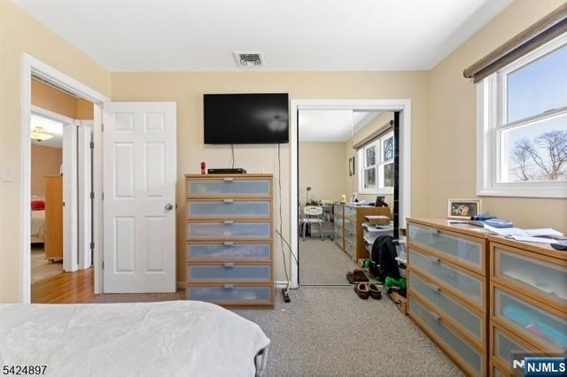 15 Stuckler Lane, Wayne, NJ 07470