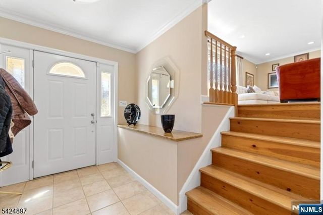 15 Stuckler Lane, Wayne, NJ 07470