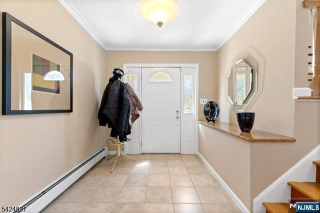 15 Stuckler Lane, Wayne, NJ 07470