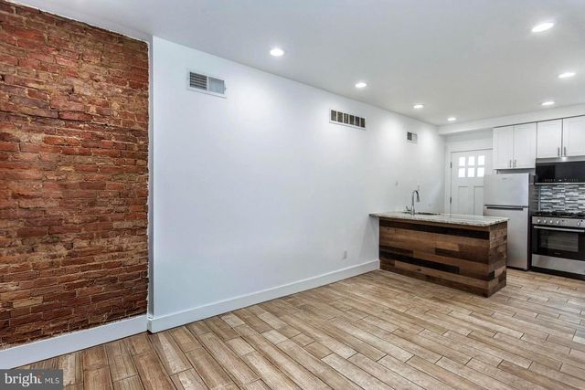 2230 N MUTTER ST, Philadelphia, PA 19133