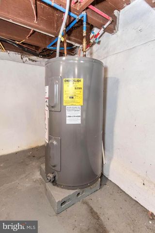 2230 N MUTTER ST, Philadelphia, PA 19133