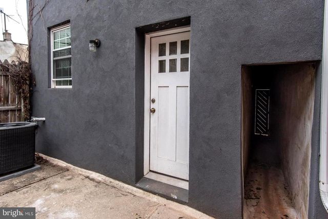 2230 N MUTTER ST, Philadelphia, PA 19133