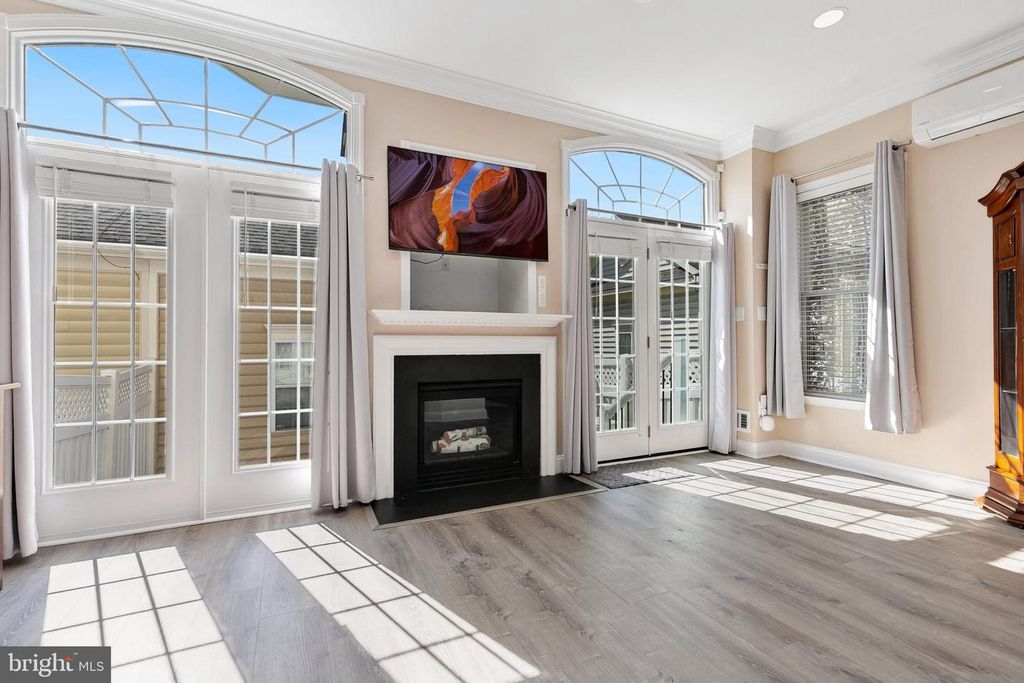 Image 10 of property listing at 19811 CELEBRATION WAY, Germantown, MD 20874