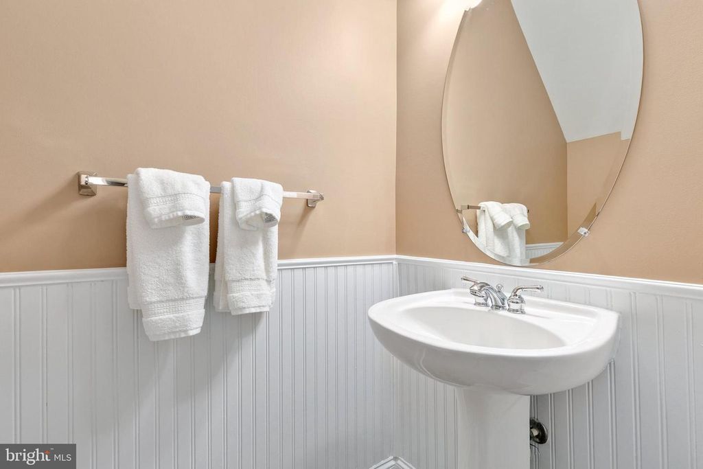 Image 7 of property listing at 19811 CELEBRATION WAY, Germantown, MD 20874