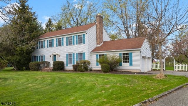 2 Rittenhouse Cir, Raritan Twp., NJ 08822