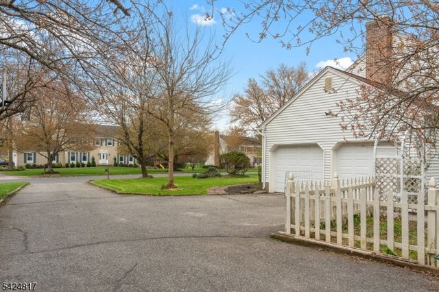 2 Rittenhouse Cir, Raritan Twp., NJ 08822