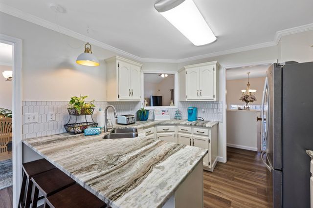 5515 Misty Valley Drive, Collegedale, TN 37363