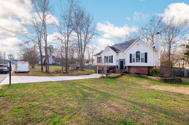 5515 Misty Valley Drive, Collegedale, TN 37363