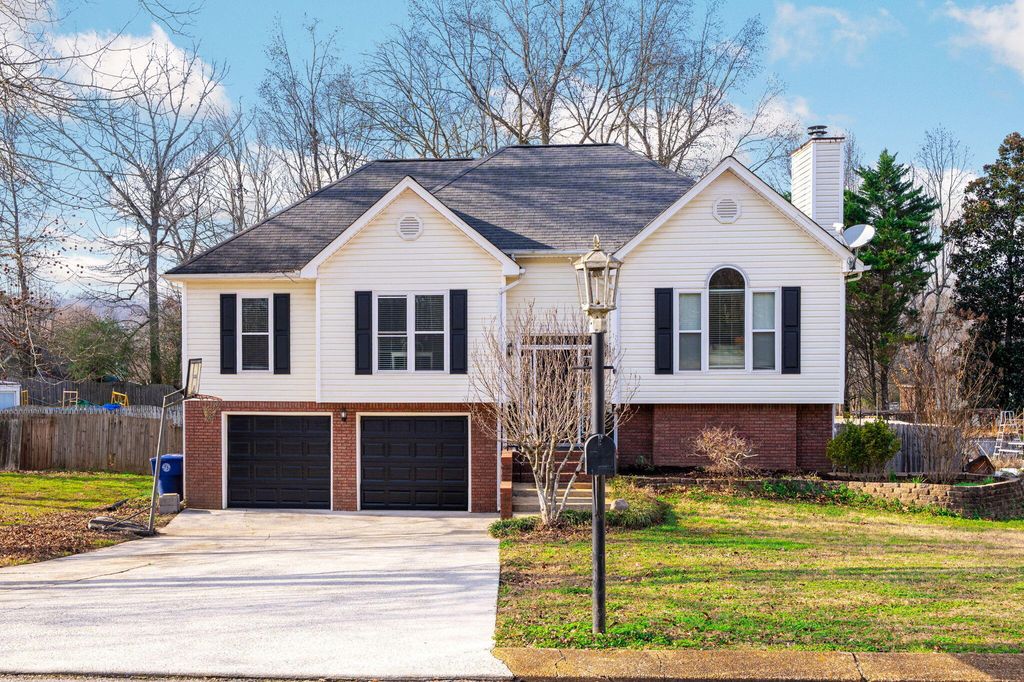 5515 Misty Valley Drive, Collegedale, TN 37363