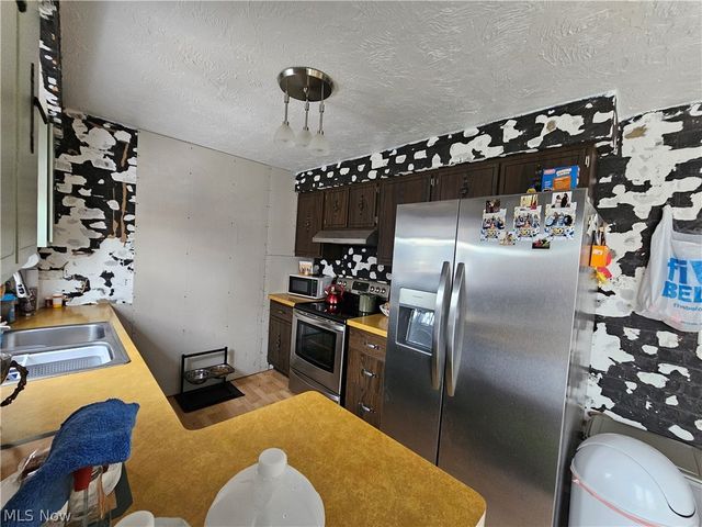 4112 Ivanhoe Drive, Lorain, OH 44053