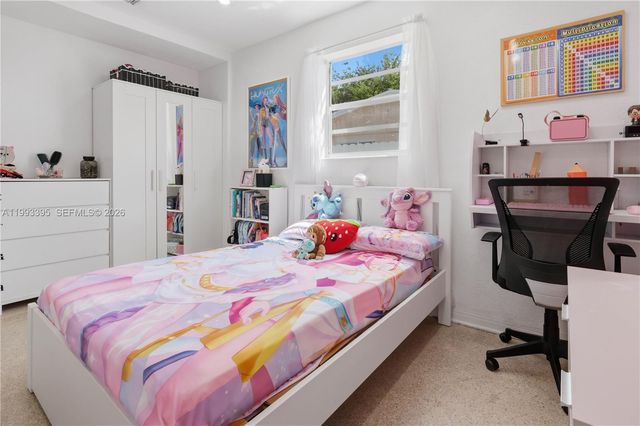 7390 Cleveland St, Hollywood, FL 33024