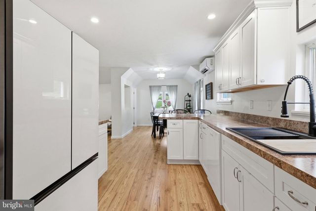 6179 YORK RD, Spring Grove, PA 17362