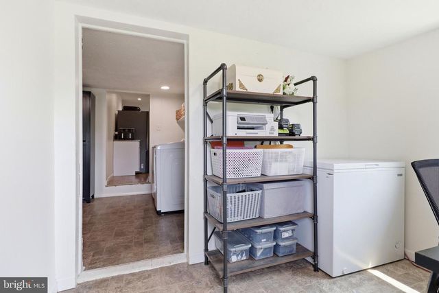 6179 YORK RD, Spring Grove, PA 17362