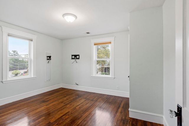 80 Hillsdale St, Boston, MA 02124