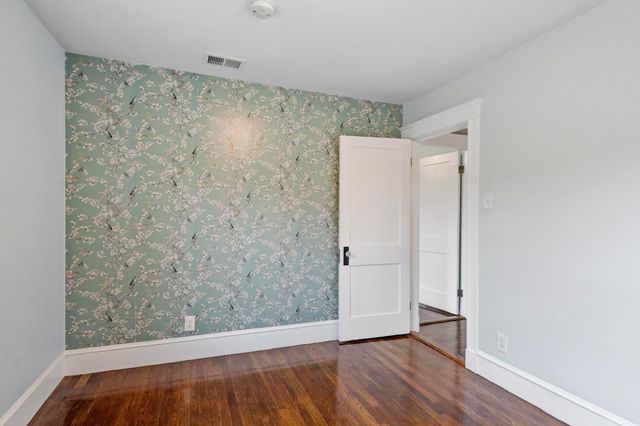 80 Hillsdale St, Boston, MA 02124