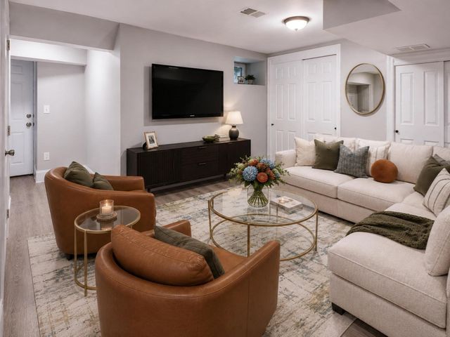 80 Hillsdale St, Boston, MA 02124