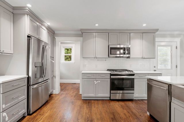 80 Hillsdale St, Boston, MA 02124