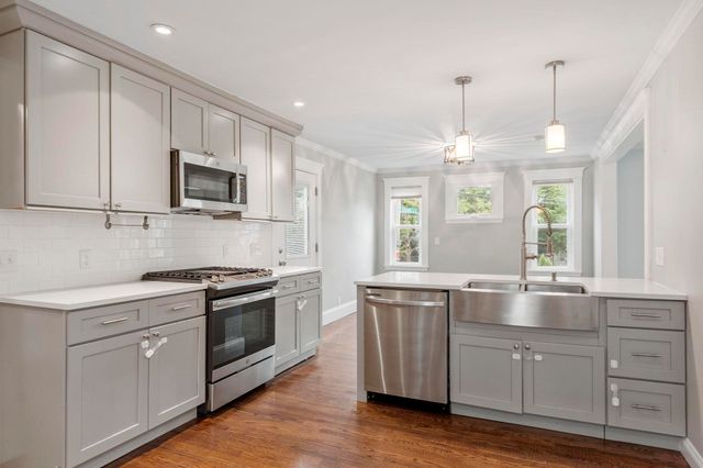 80 Hillsdale St, Boston, MA 02124