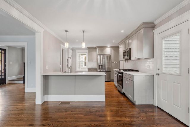 80 Hillsdale St, Boston, MA 02124