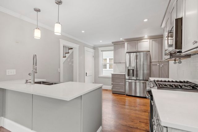 80 Hillsdale St, Boston, MA 02124