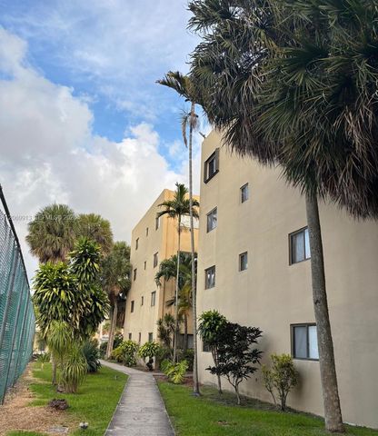 8635 NW 8th Street 116, Miami, FL 33126