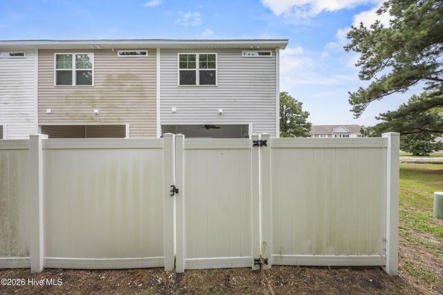 301 Justice Farm Drive, Sneads Ferry, NC 28460