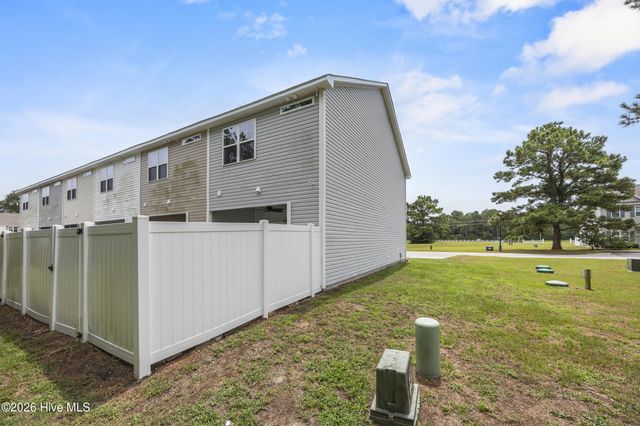 301 Justice Farm Drive, Sneads Ferry, NC 28460