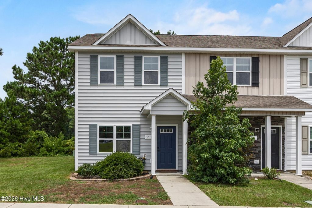 301 Justice Farm Drive, Sneads Ferry, NC 28460