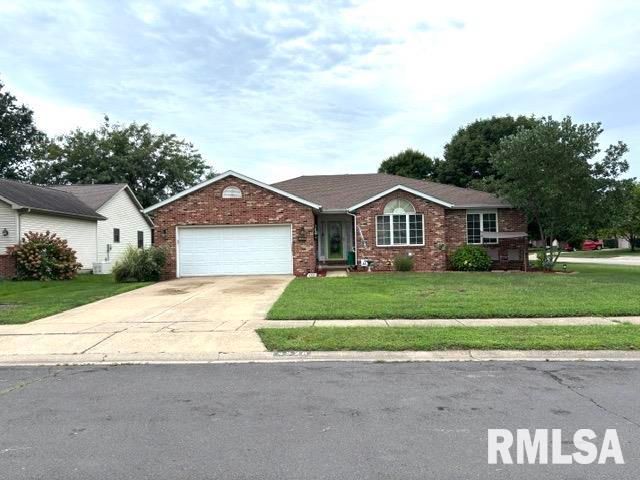 4528 BARRINGTON Drive, Springfield, IL 62711