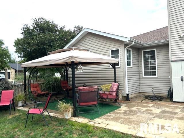 4528 BARRINGTON Drive, Springfield, IL 62711