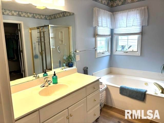 4528 BARRINGTON Drive, Springfield, IL 62711