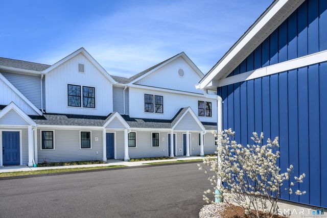 138 Boston Post Road 17, East Lyme, CT 06333