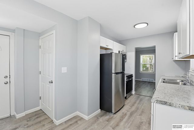 4127 N 61st Street, Omaha, NE 68104