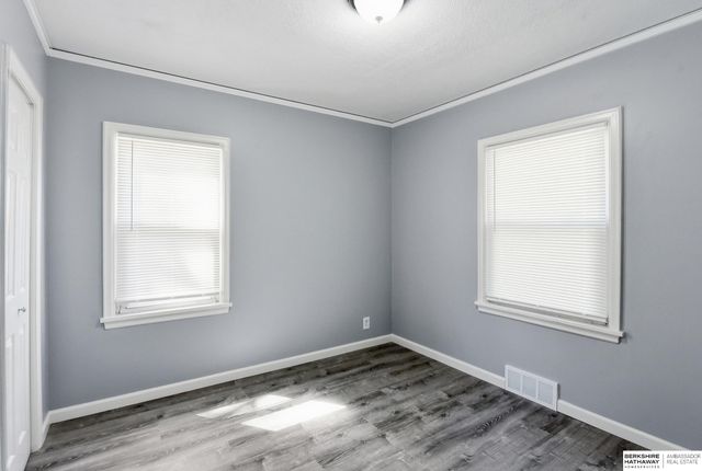 4127 N 61st Street, Omaha, NE 68104