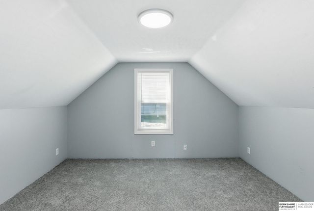 4127 N 61st Street, Omaha, NE 68104