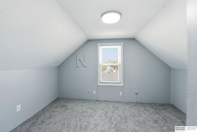 4127 N 61st Street, Omaha, NE 68104
