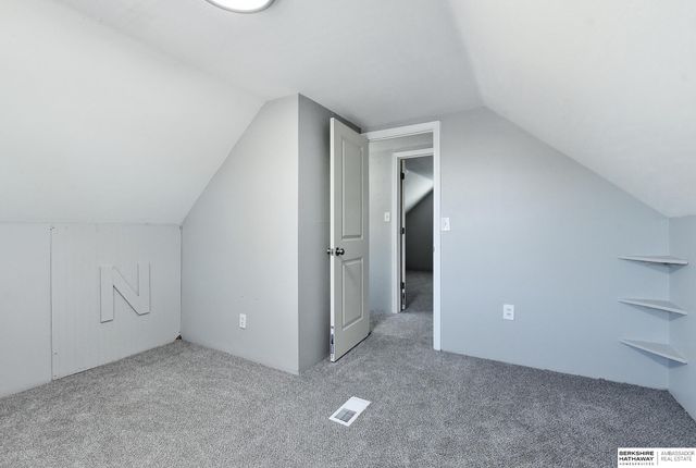 4127 N 61st Street, Omaha, NE 68104