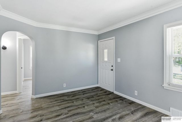 4127 N 61st Street, Omaha, NE 68104