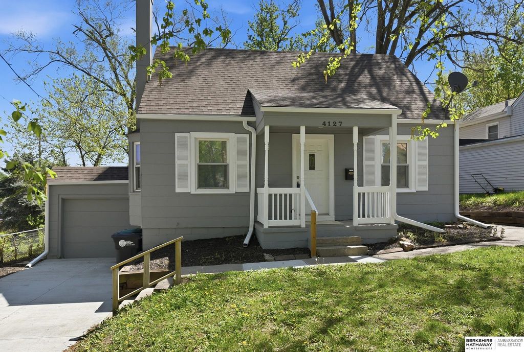 4127 N 61st Street, Omaha, NE 68104