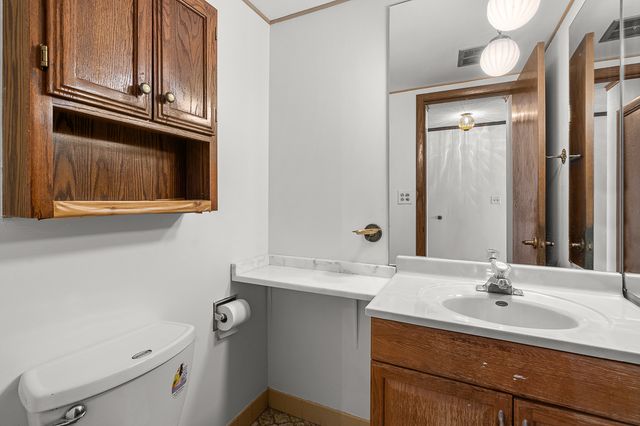 6490 N Northwest Highway 5F, Chicago, IL 60631